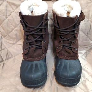 KAMIK kids winter cold weather ski snow boots, size 4